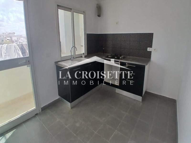 Triplex S+4 avec piscine à La Soukra